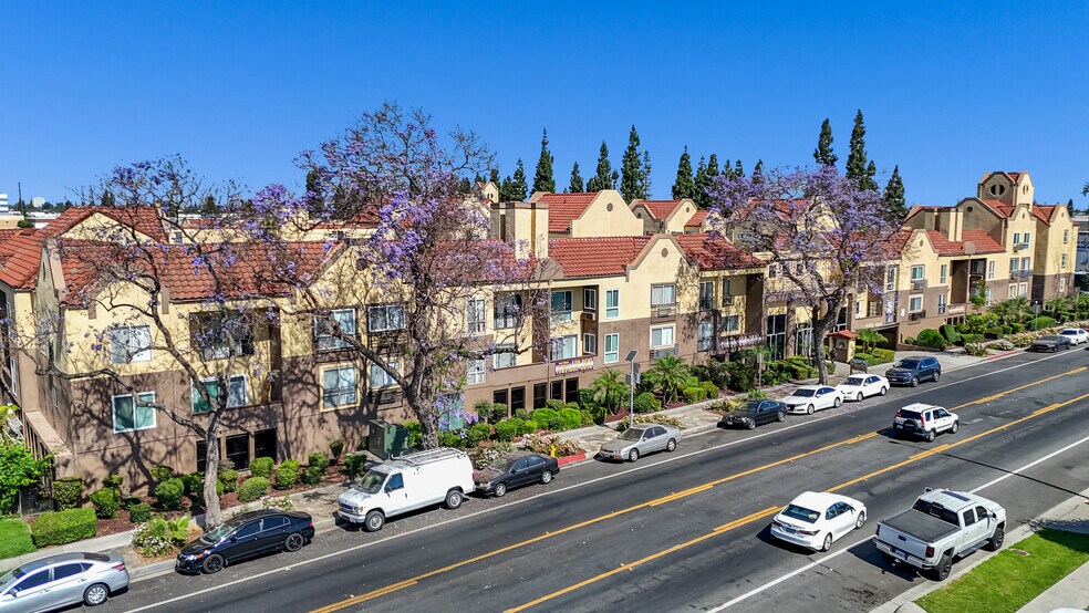 More Photos Of 15909 Vermont Ave, Paramount Apartments For Sale