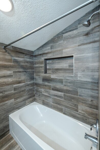 More Photos Of 961 Old Hickory Blvd, Jackson Apartments For Sale