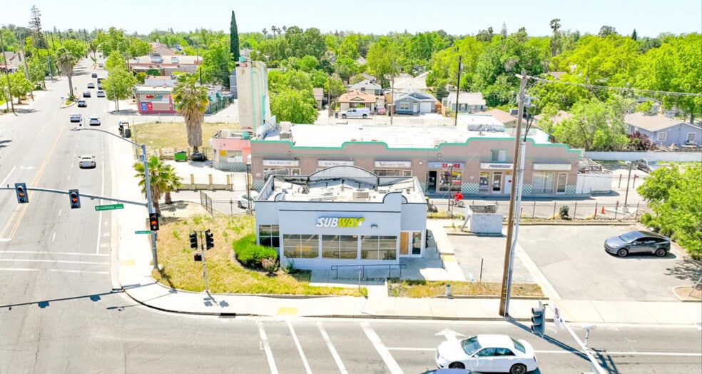 More Photos Of 3000 Stockton Blvd, Sacramento Fast Food For Lease