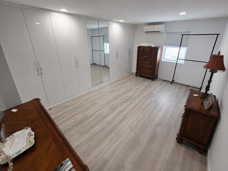 More Photos Of 1583 E Oakland Park Blvd, Oakland Park Freestanding For Sale