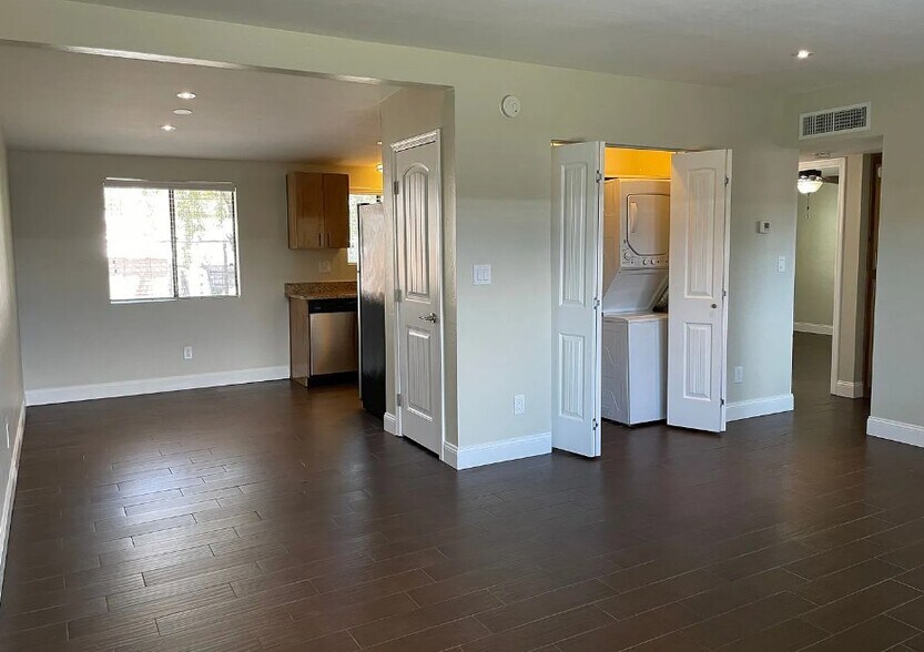 More Photos Of 1002 E Lester St, Tucson Apartments For Sale