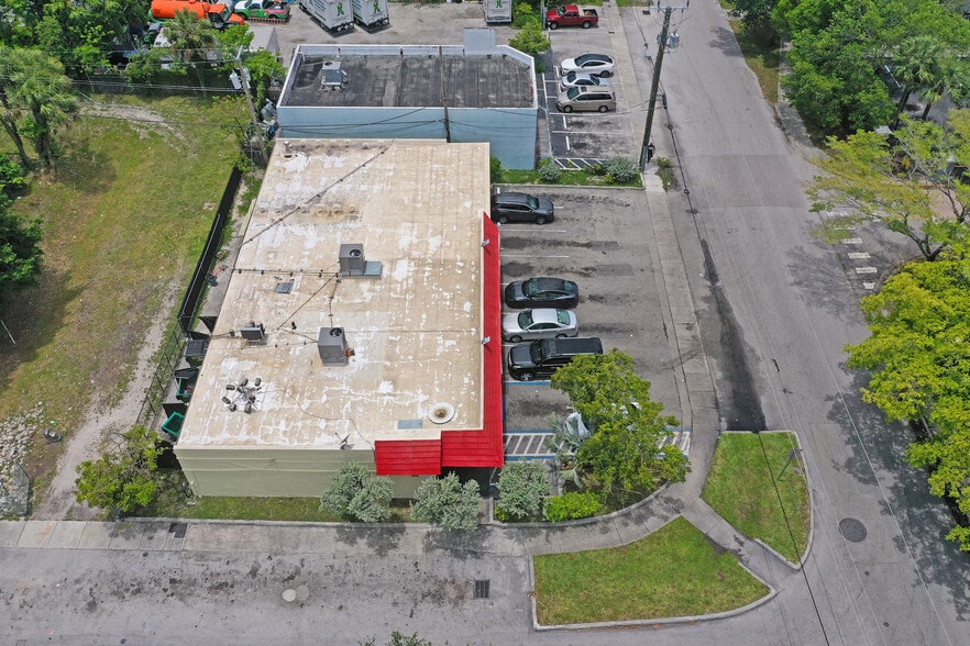 More Photos Of 3870-3890 SW 2nd Ct, Fort Lauderdale Freestanding For Sale