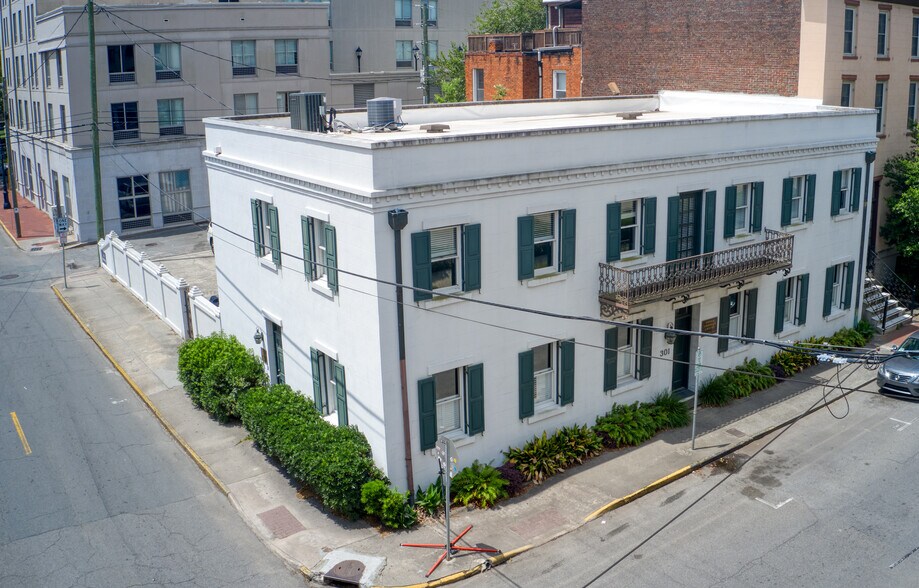 More Photos Of 301 W York St, Savannah Office For Sale