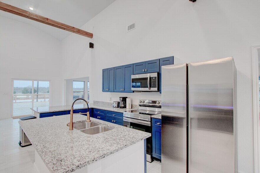 More Photos Of 550 County Road 297, Gainesville Specialty For Sale