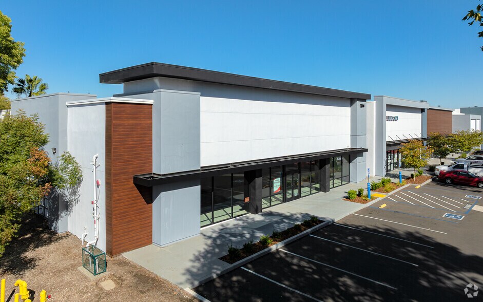 Primary Photo Of 7811-7845 Madison Ave, Citrus Heights General Retail For Lease