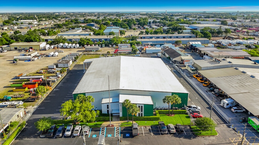 More Photos Of 4677 118th Ave N, Clearwater Manufacturing For Sale