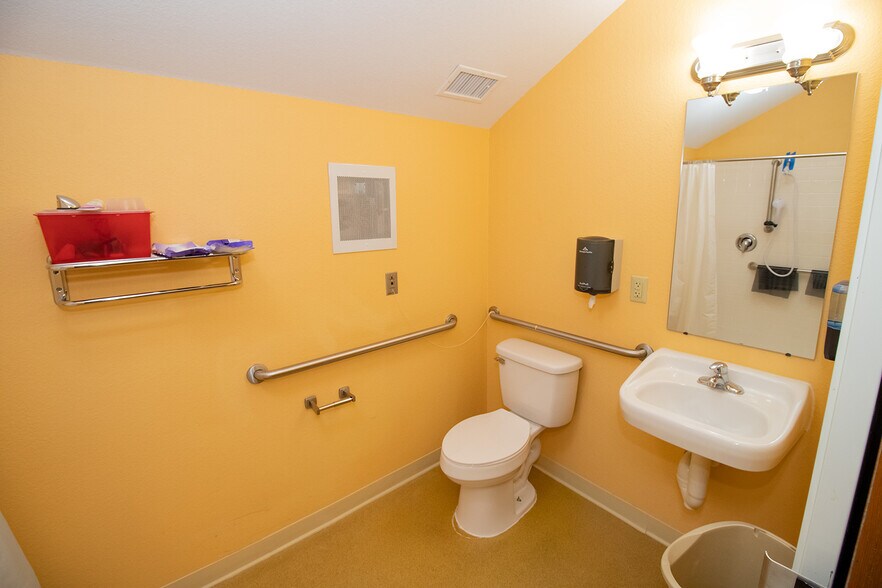 More Photos Of 224 E Central Ave, Andover Rehabilitation Center For Sale