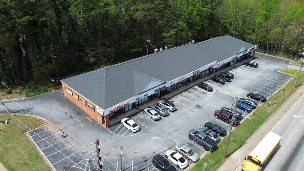 More Photos Of 414 N Hairston Rd, Stone Mountain Freestanding For Sale