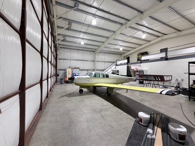More Photos Of 2545 Aerial Way SE, Salem Warehouse For Sale