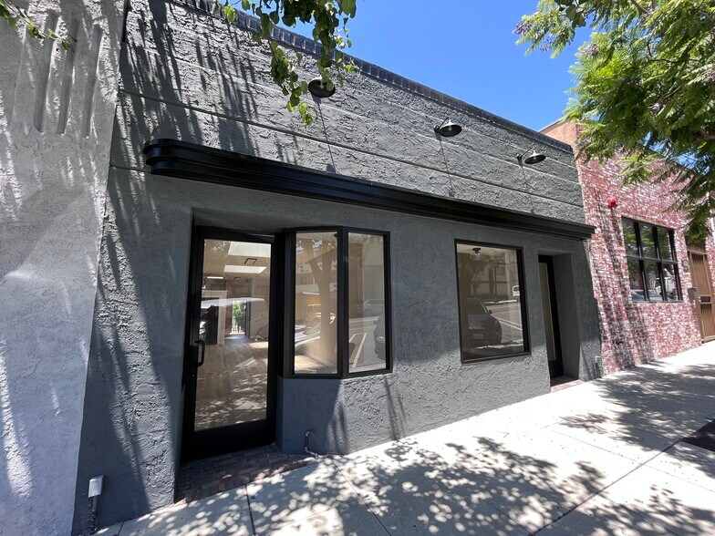 Primary Photo Of 10039-10041 Commerce Ave, Tujunga Storefront For Lease
