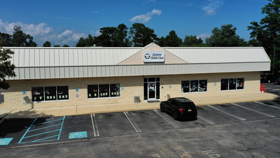 More Photos Of 920-990 Cedar Bridge Ave, Brick Unknown For Lease