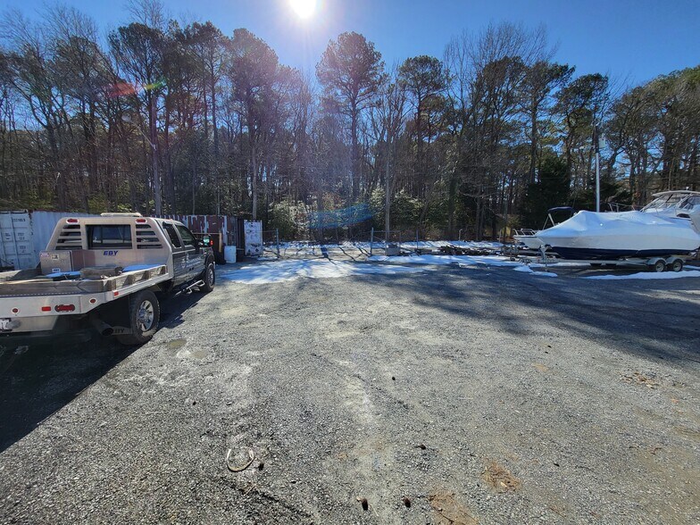 More Photos Of 9649 New Rd, Mcdaniel Marina For Sale