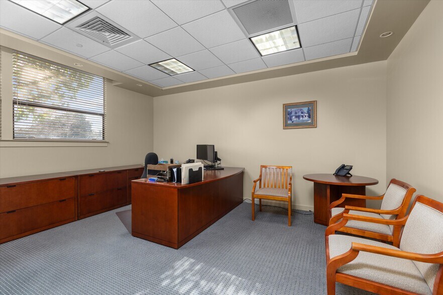 More Photos Of 1102 Laurel Ln, San Luis Obispo Office For Sale