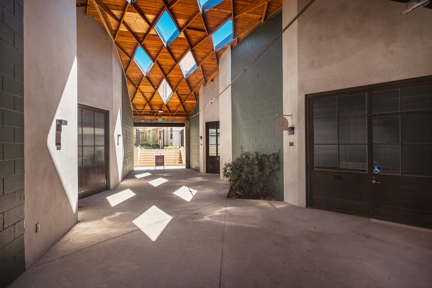 More Photos Of 1801 Blake Ave, Los Angeles Flex For Sale