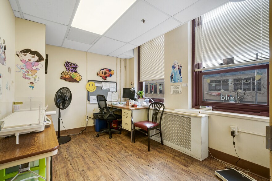 More Photos Of 313 State St, Perth Amboy Office Residential For Lease