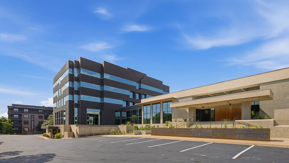 More Photos Of 7600 Burnet Rd, Austin Office For Lease
