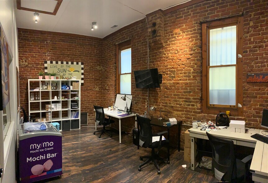 More Photos Of 1392-1394 Mclendon Ave, Atlanta Storefront For Lease