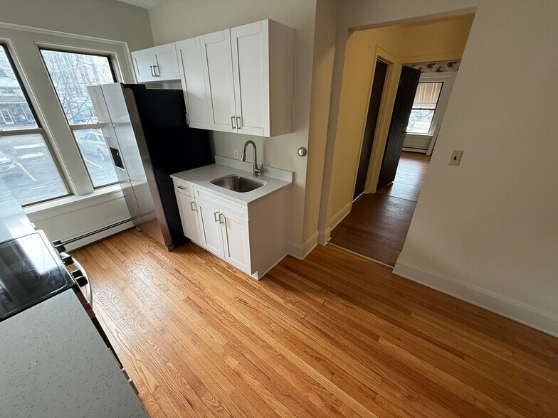 More Photos Of 1709 Shields Ave, Saint Paul Apartments For Sale