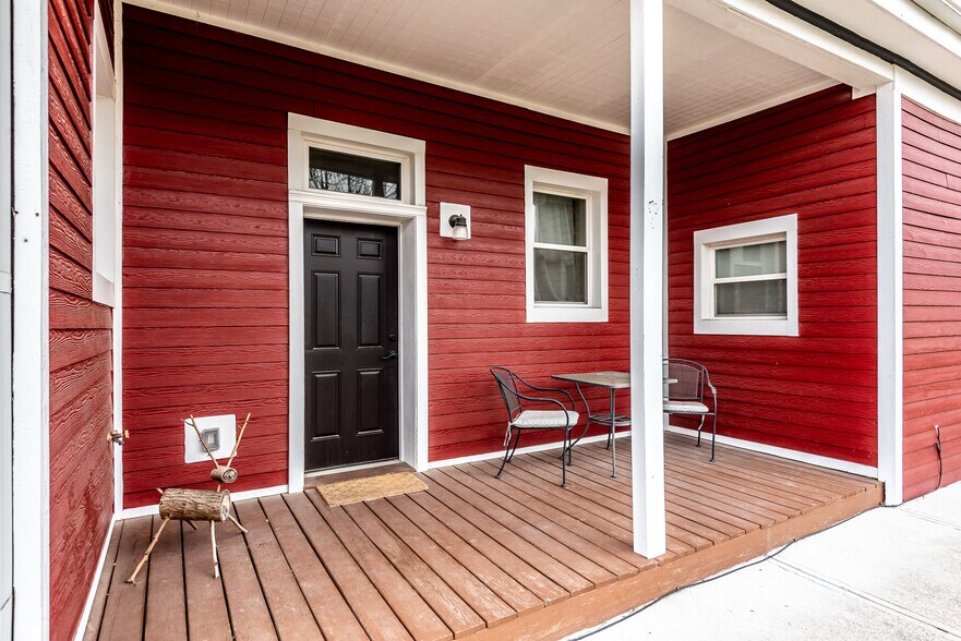 More Photos Of 320 N Mechanic St, Lebanon Multifamily For Sale