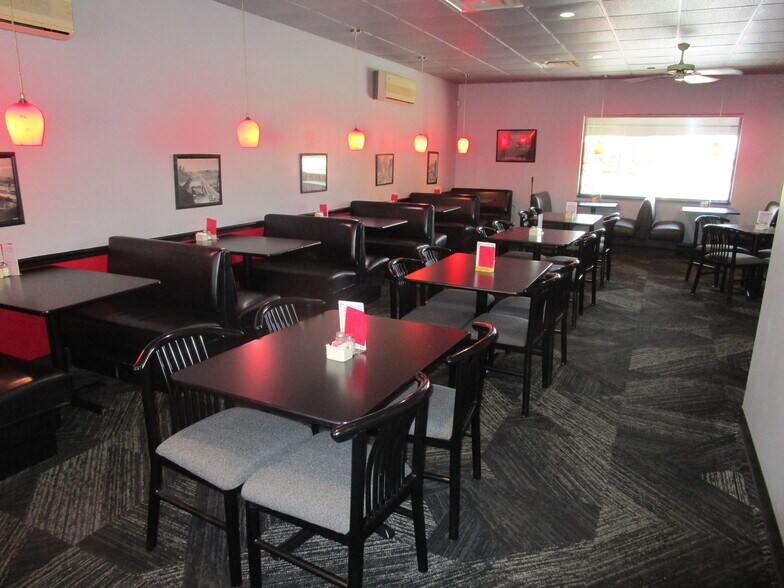 More Photos Of 1456 Lincoln Hwy, North Versailles Restaurant For Sale