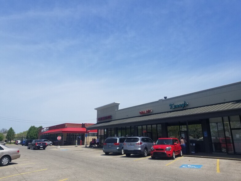 More Photos Of 5200-5302 Memphis Ave, Cleveland Unknown For Lease