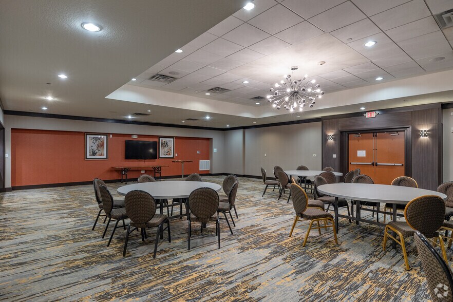 More Photos Of 4606 Westway Park Blvd, Houston Hotel For Sale