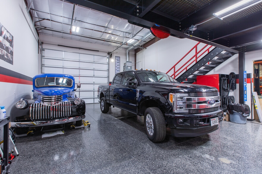 More Photos Of 450 E Willis #122, Chandler Self Storage For Sale