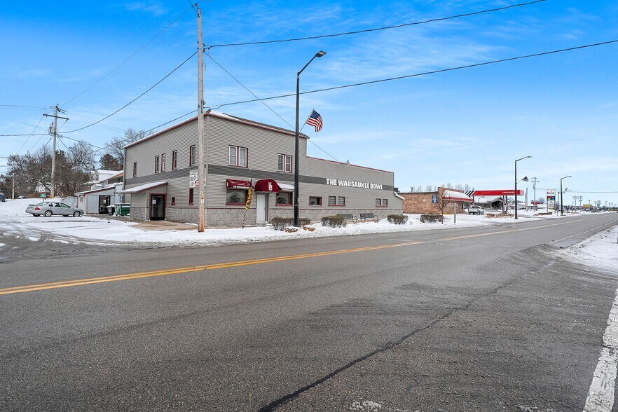 More Photos Of 326 Main St, Wausaukee Bowling Alley For Sale