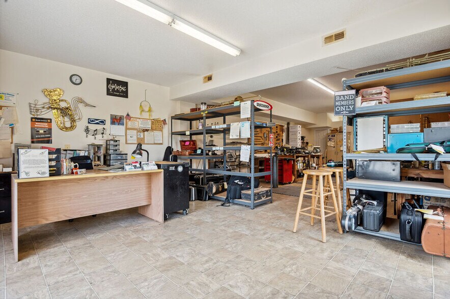 More Photos Of 1212-1216 Gum Branch Rd, Jacksonville General Retail For Sale