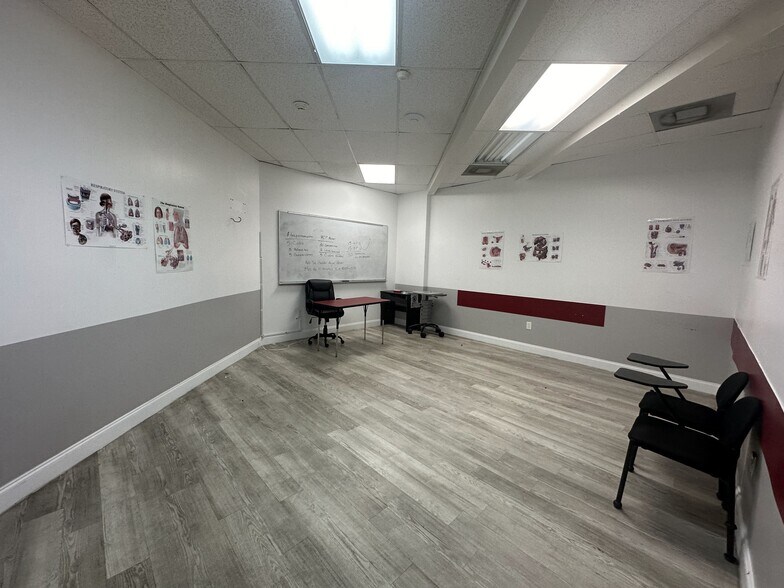 More Photos Of 30200-30394 Old Dixie Hwy, Homestead Unknown For Lease