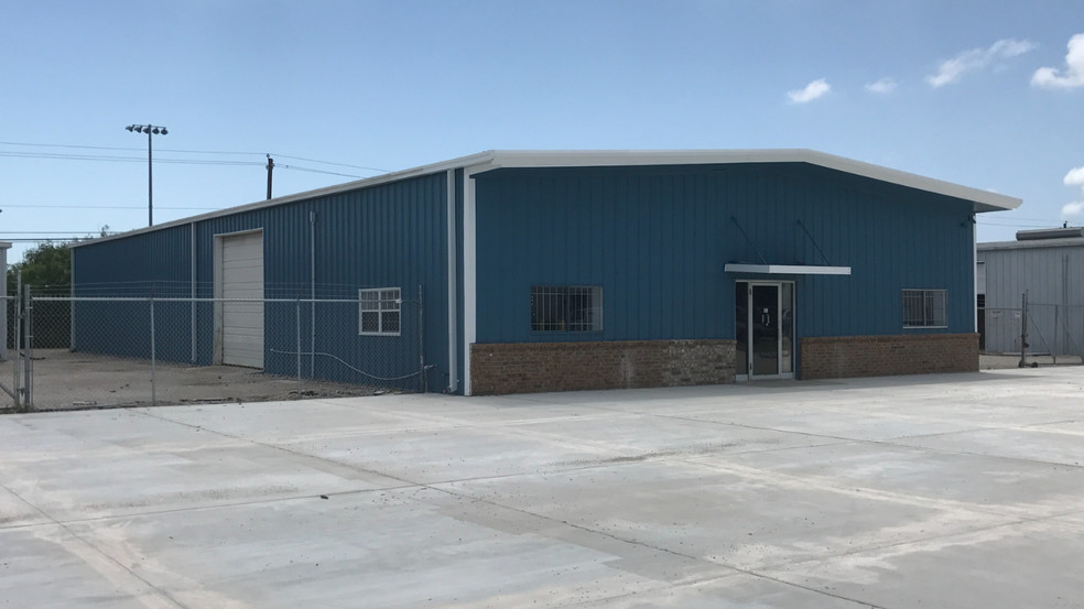 Primary Photo Of 142 W 44th St, Corpus Christi Warehouse For Lease