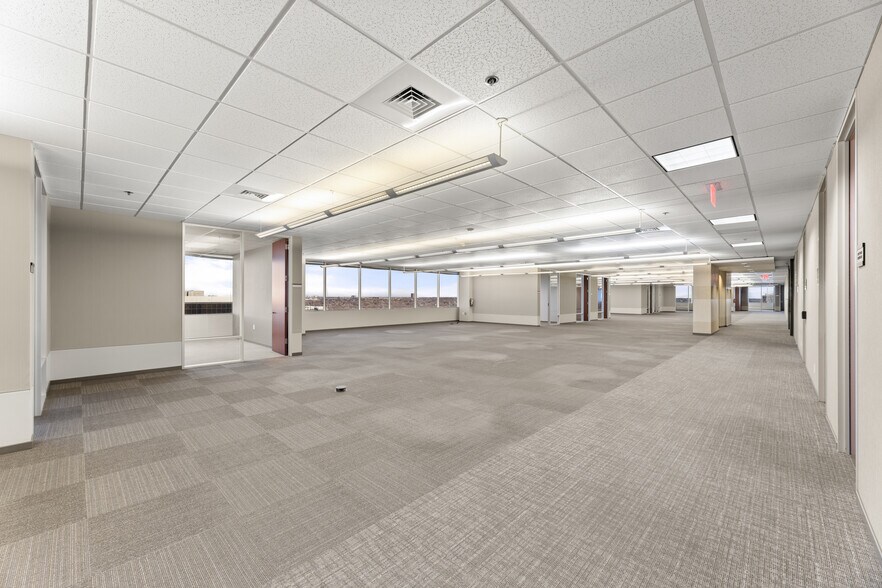 More Photos Of 10000 N Central Expy, Dallas Office Residential For Lease