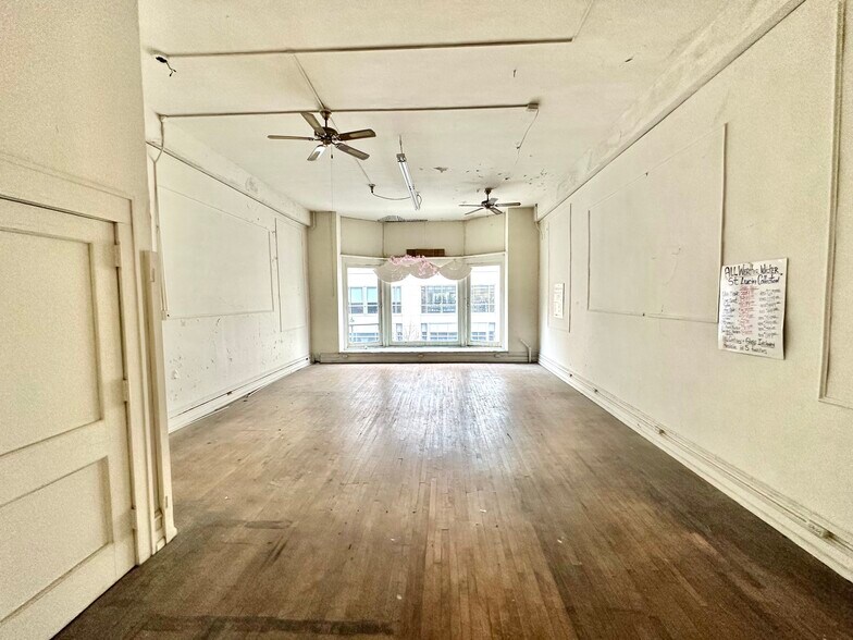 More Photos Of 730 W Hamilton St, Allentown Apartments For Sale