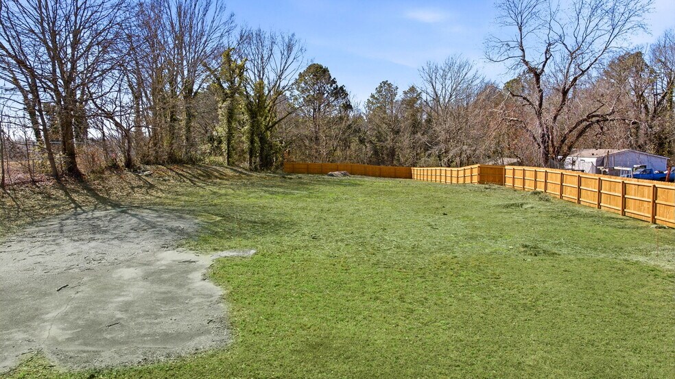 More Photos Of 5323 Thompson Bridge Rd, Murrayville Land For Sale