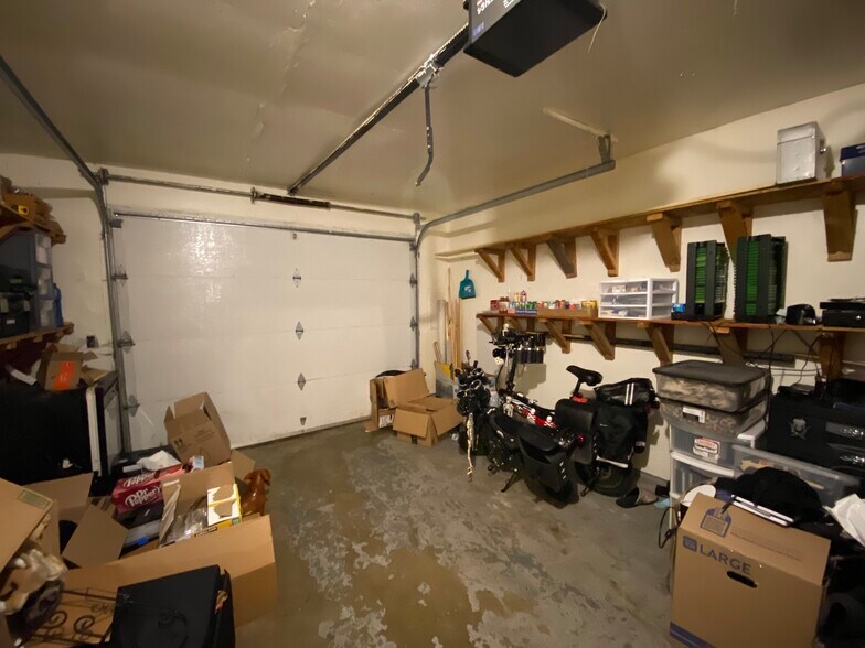 More Photos Of 1604 King St, Shelton Apartments For Sale