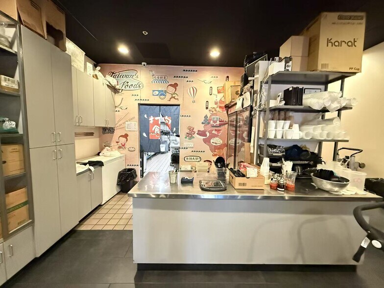 More Photos Of 13089 Peyton Dr, Chino Hills Storefront For Lease