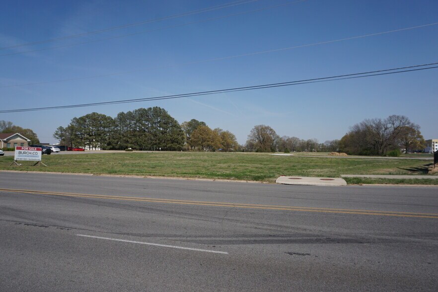 More Photos Of Browns Lane, Jonesboro Land For Sale