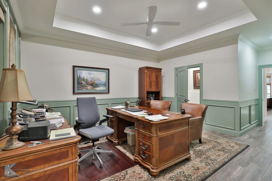 More Photos Of 2150 Industrial Blvd, Abilene Office For Sale