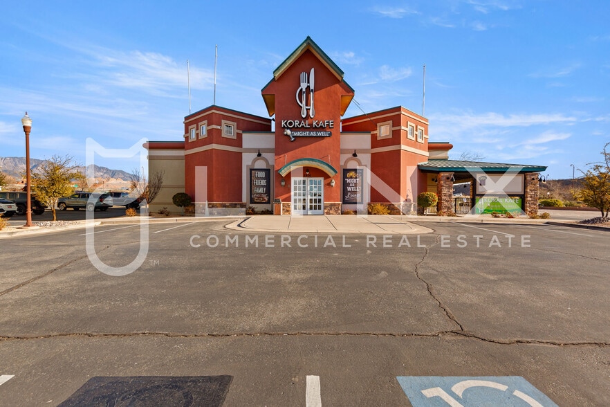 Primary Photo Of 2400 N Town Center Dr, Washington Restaurant For Sale