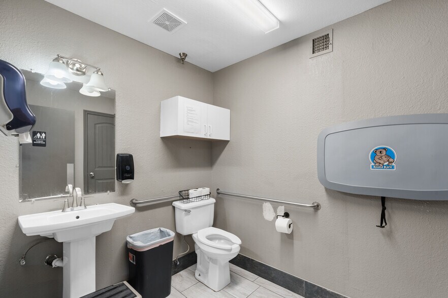 More Photos Of 7175 E 2nd St, Prescott Valley Warehouse For Sale