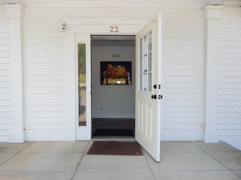 More Photos Of 22 Kent Road, Cornwall Bridge Loft Creative Space For Sale