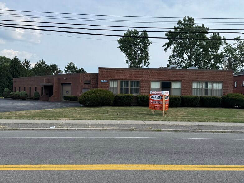 Primary Photo Of 661 Erie Ave, North Tonawanda Flex For Lease