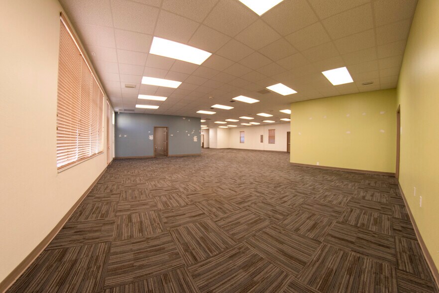 More Photos Of 24420 Sand Hill Blvd, Punta Gorda Unknown For Lease