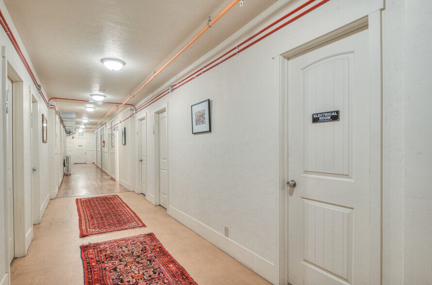 More Photos Of 395 N Main St, Prineville Storefront Retail Residential For Sale