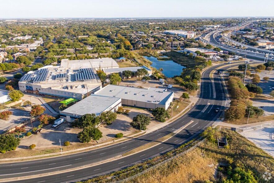 More Photos Of 9201 Metric Blvd, Austin Warehouse For Lease