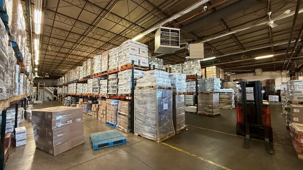 More Photos Of 100 Shepard Ave, Wheeling Warehouse For Sale