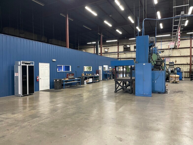 More Photos Of 1522 Manchester Rd, West Carrollton Warehouse For Sale