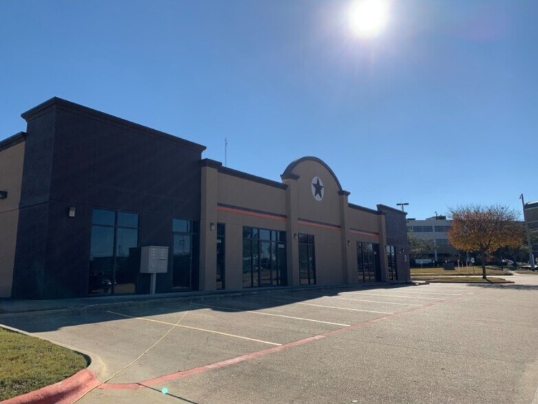 More Photos Of 2300 De Lee St, Bryan Drugstore For Lease