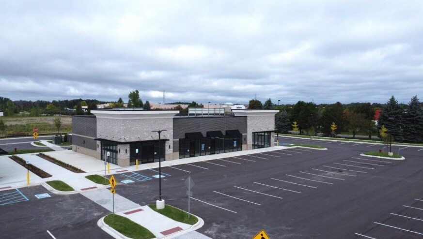 More Photos Of 291-299 Haggerty, Commerce Township Unknown For Lease