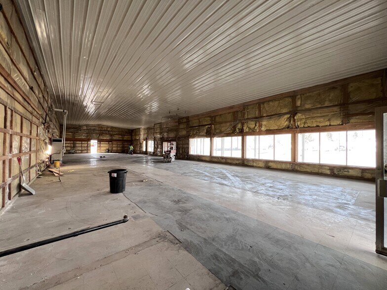 More Photos Of 1121 E Main St, Mandan Auto Repair For Sale